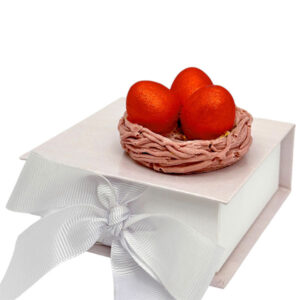 Decorațiune din ciocolată - Cuib cu ouă de Paște roșii